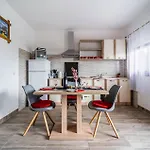 Appartamento Iii *